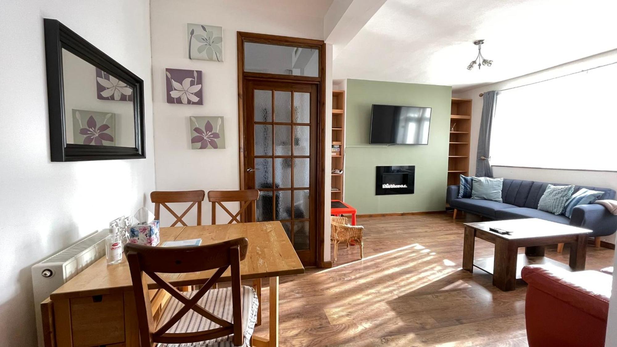 2 Bedrooms 2 Stations 伦敦 外观 照片