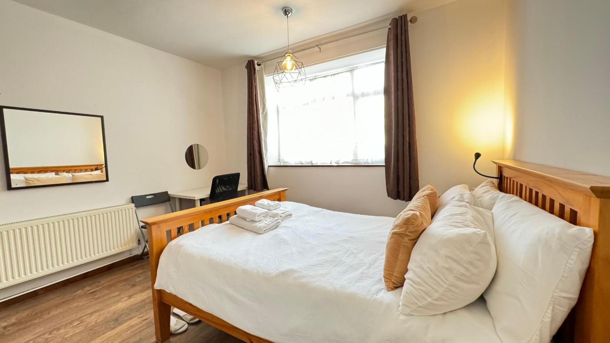 2 Bedrooms 2 Stations 伦敦 外观 照片